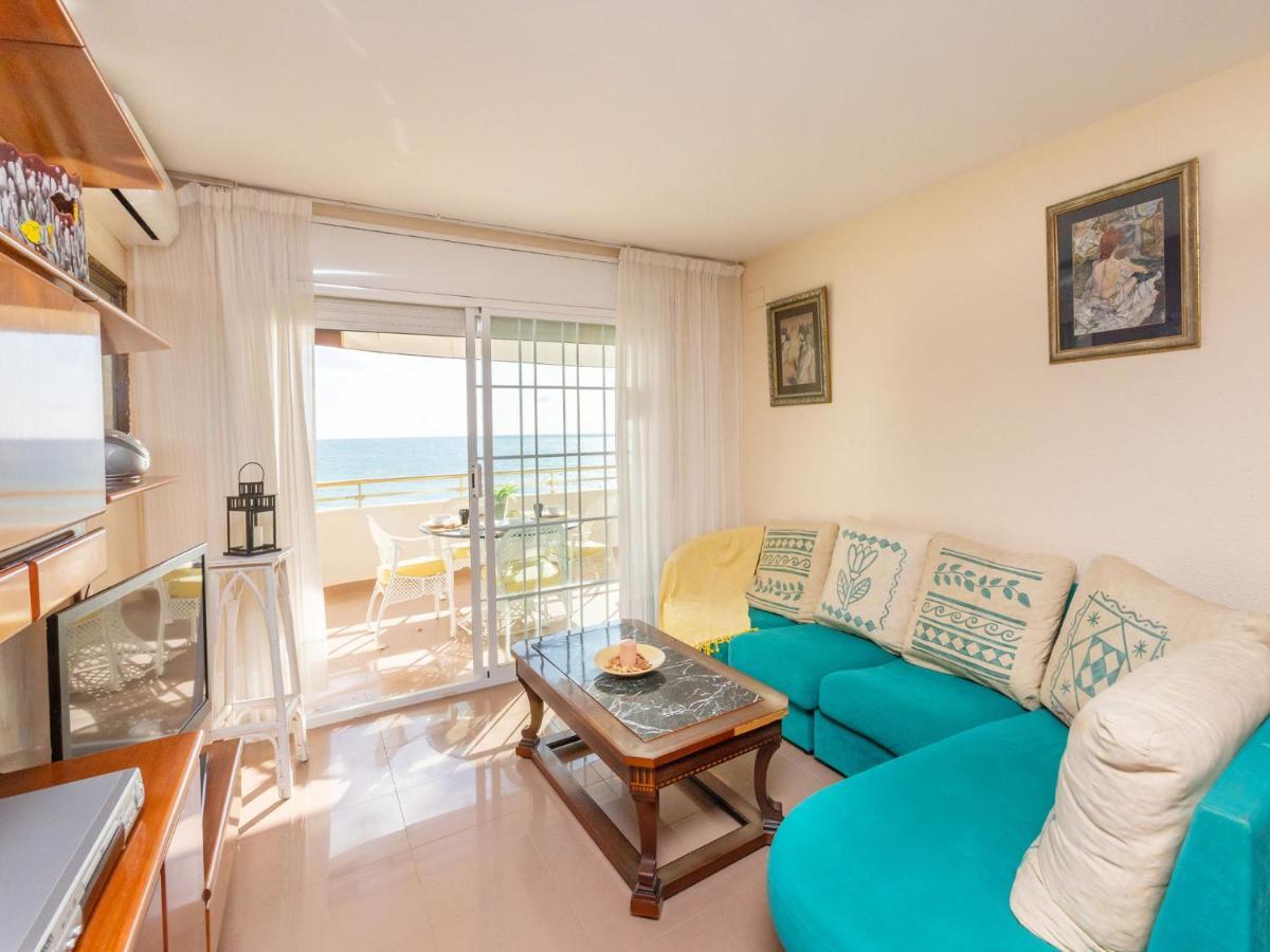 Apartment Front Beach By Interhome كالافيل المظهر الخارجي الصورة